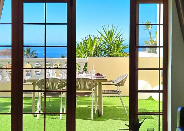 Paulmarie Ocean View Apartment